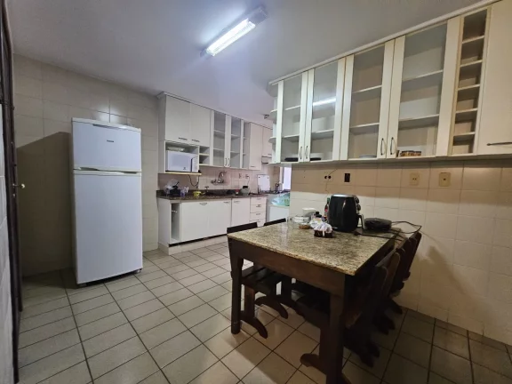 Imagem Apartamento de 3 quartos (sendo 1 suite com varanda e 1 quarto revertido) em Agriões, Teresópolis RJ