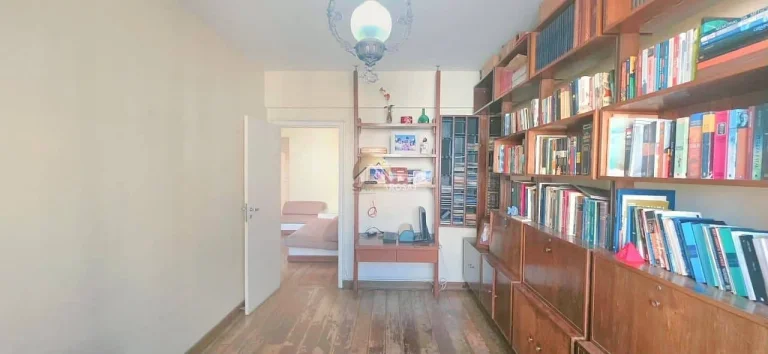 Imagem 370m² com Vista Mar no Canela: 1 Por Andar, Nascente, 4 Quartos, Varanda e 2 Vagas. Exclusividade e