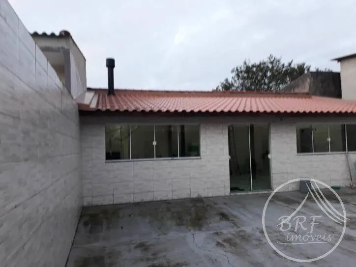 Imagem Vendo Casa em Serraria São José SC de 3 dorm.(Suíte) + Edícula c/churrasq.