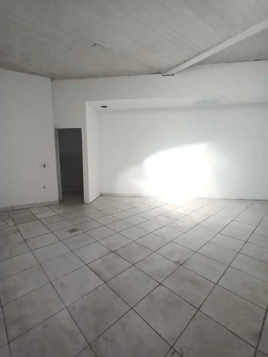 Imagem LOJA DE FRENTE BAIRRO INDEPENDÊNCIA / MOINHOS DE VENTO
