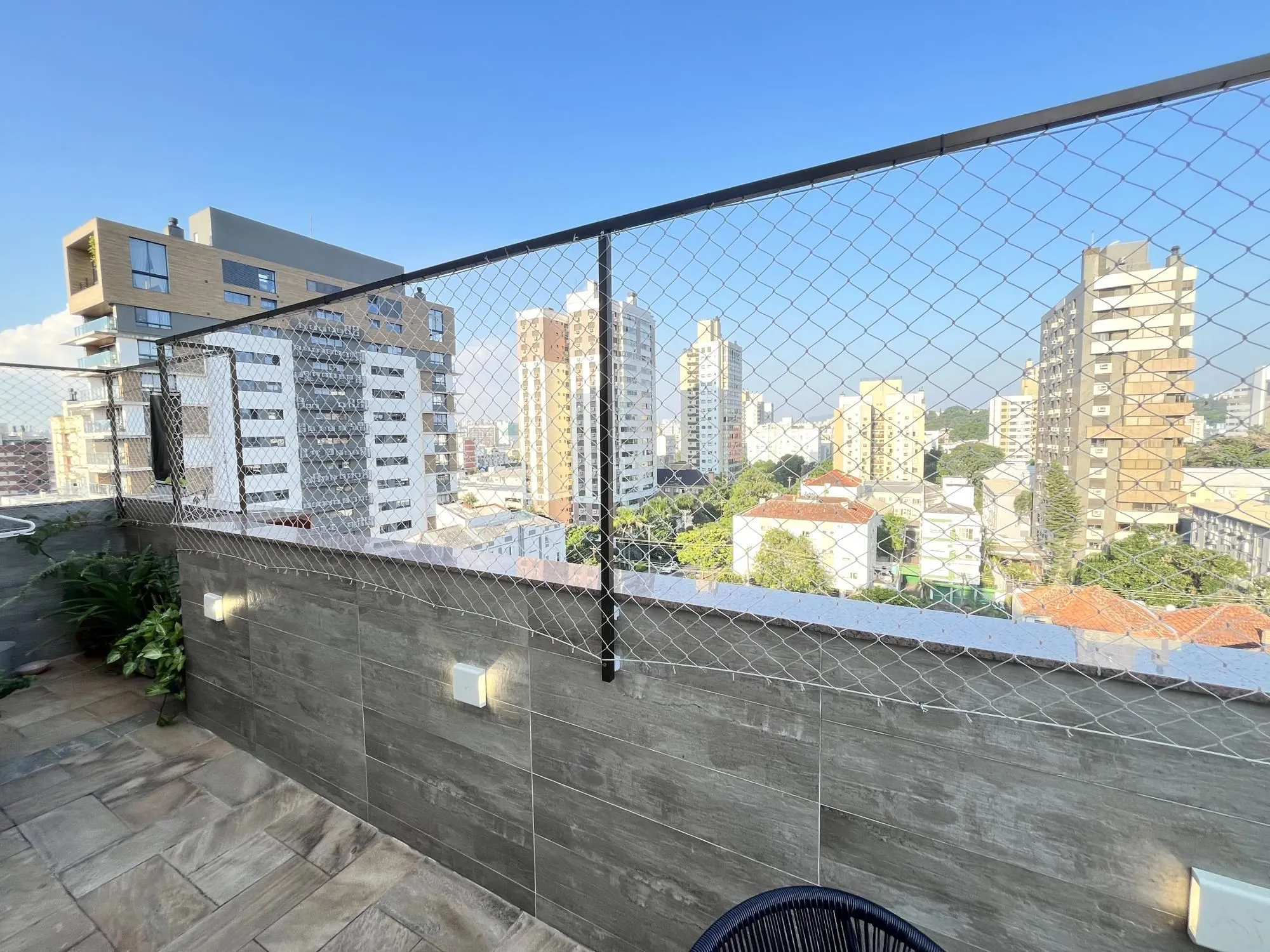 Imagem Cobertura de 3 quartos, suíte e 1 vaga de garagem no bairro Menino Deus