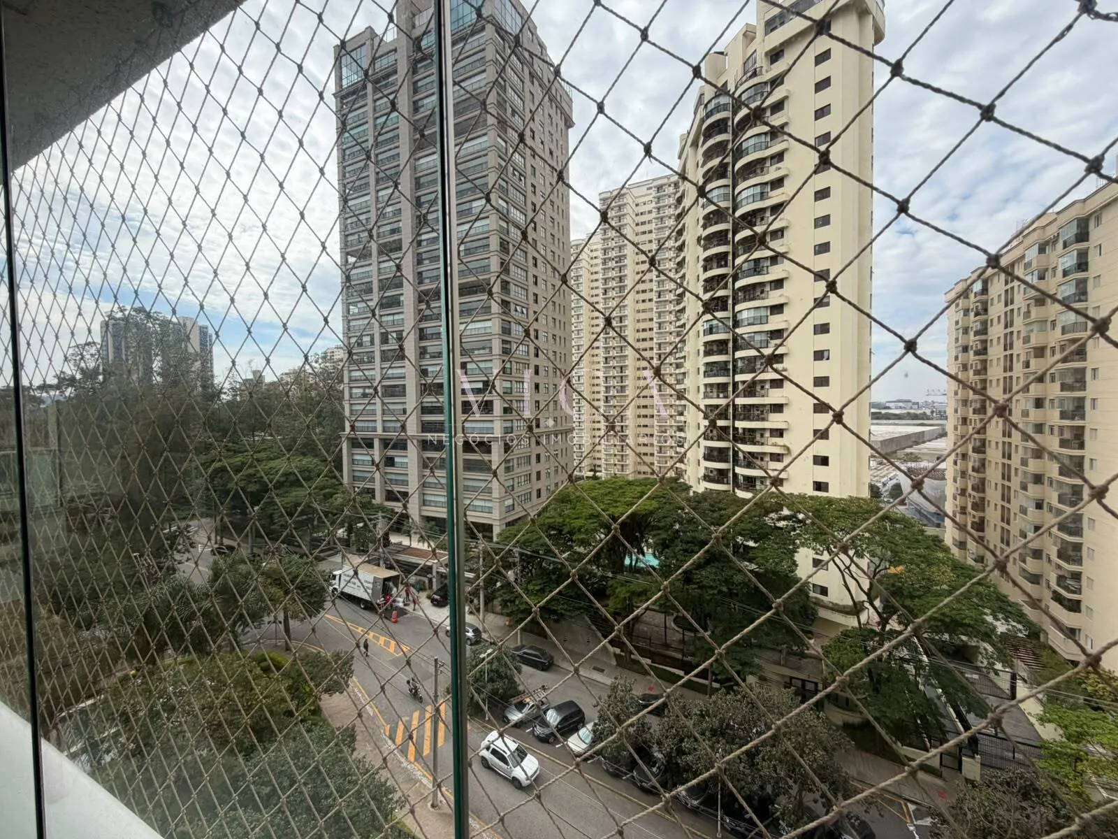 Imagem Essência Alphaville| 212m² 3 Suítes hall privativo 3 vagas|R$ 17.480 mês
