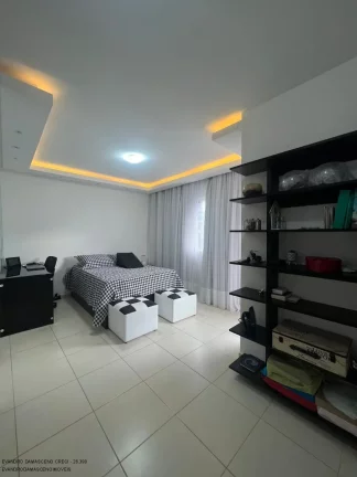 Imagem Linda casa em condomínio à venda em Lauro de Freitas-BA, Buraquinho: 4 quartos, 3 suítes, 2 salas, 1 banheiro, 2 vagas, 142m².