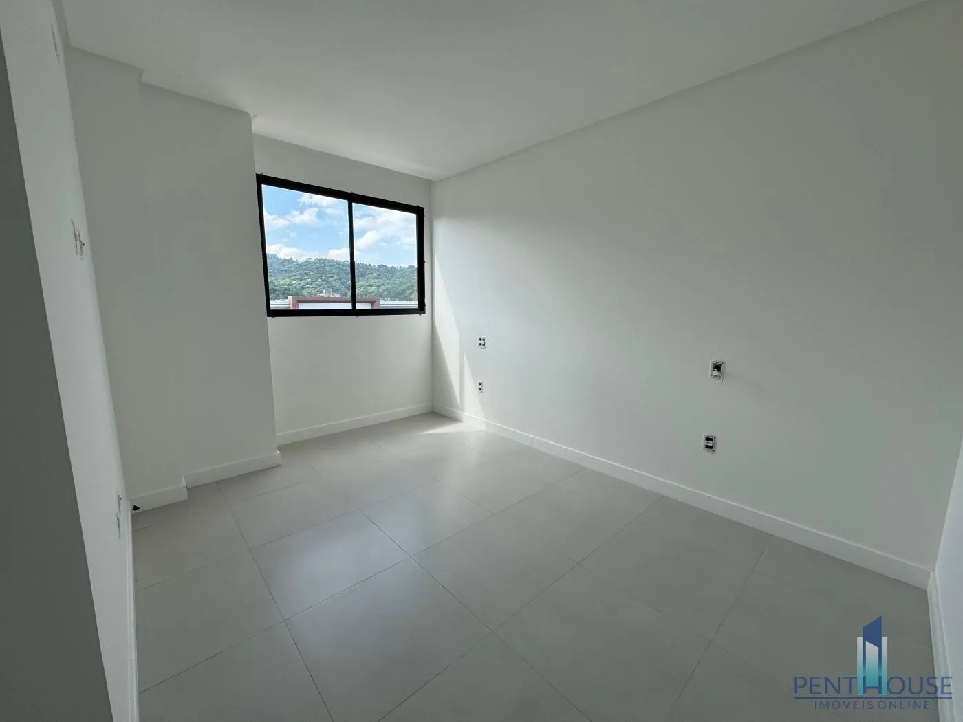 Imagem Apartamento Duplex para Venda em Balneário Camboriú, ESTADOS, 2 dormitórios, 1 suíte, 2 banheiros, 2 vagas