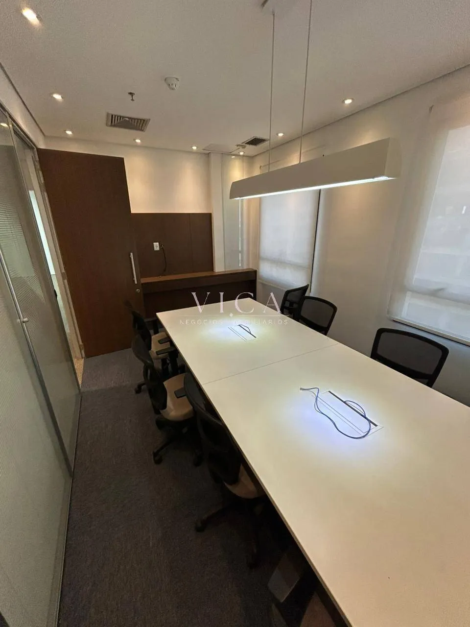 Imagem Sala para alugar 170m² 3 vagas por R$ 6.450,00 -Alphaville Barueri/SP