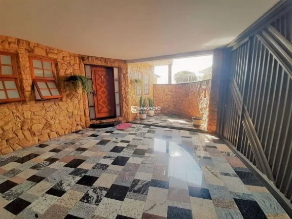 Imagem Casa com 3 dormitórios à venda, 186 m² por R$ 650.000,00 - Vila Rezende - Piracicaba/SP