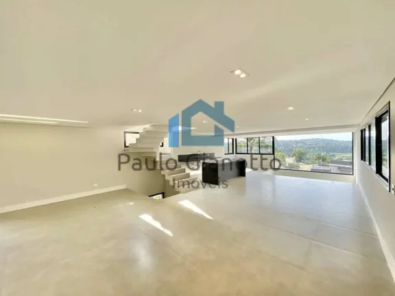 Imagem Casa Nova, de Alto Padrão, no Condomínio São Paulo II