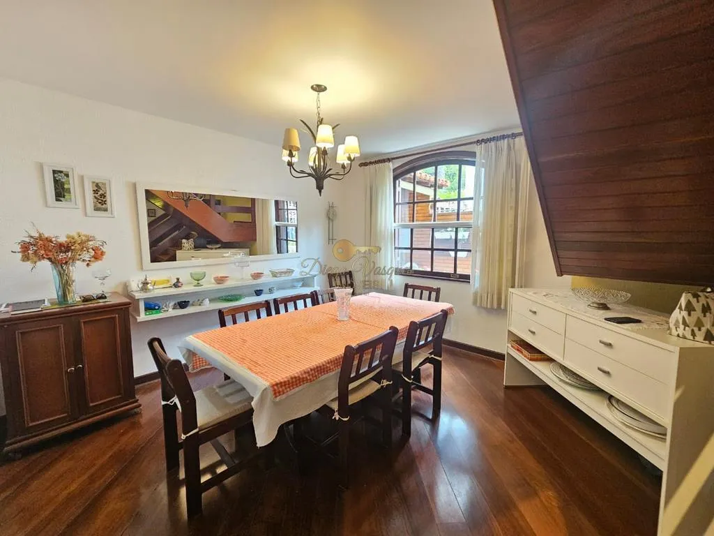Imagem Casa em Condomínio para Venda em Teresópolis / RJ no bairro Várzea