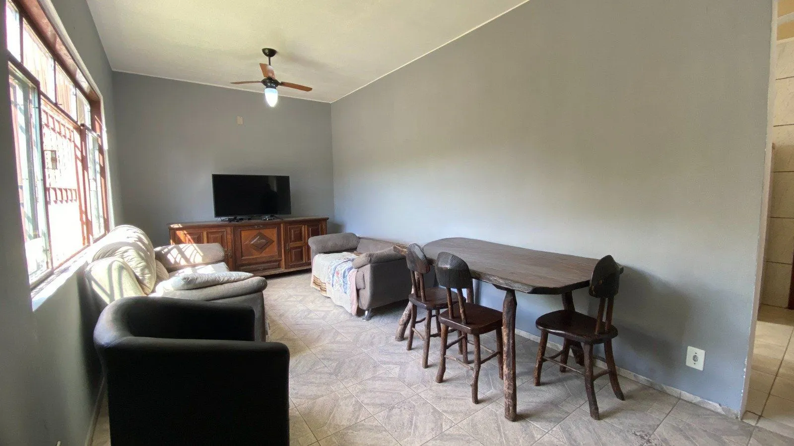 Imagem Casa de 3 dormitórios no bairro Jardim Itu