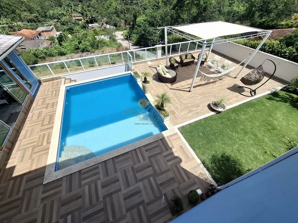 Imagem Casa para Venda em Teresópolis / RJ no bairro Albuquerque