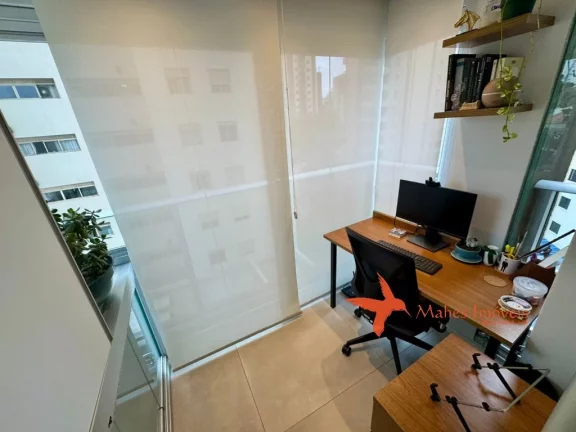 Imagem Aluguel de Apartamento semimobiliado em Pinheiros, São Paulo-SP: 2 Suítes, 1 Sala, 3 Banheiros, 2 Vagas de Garagem, 90m².