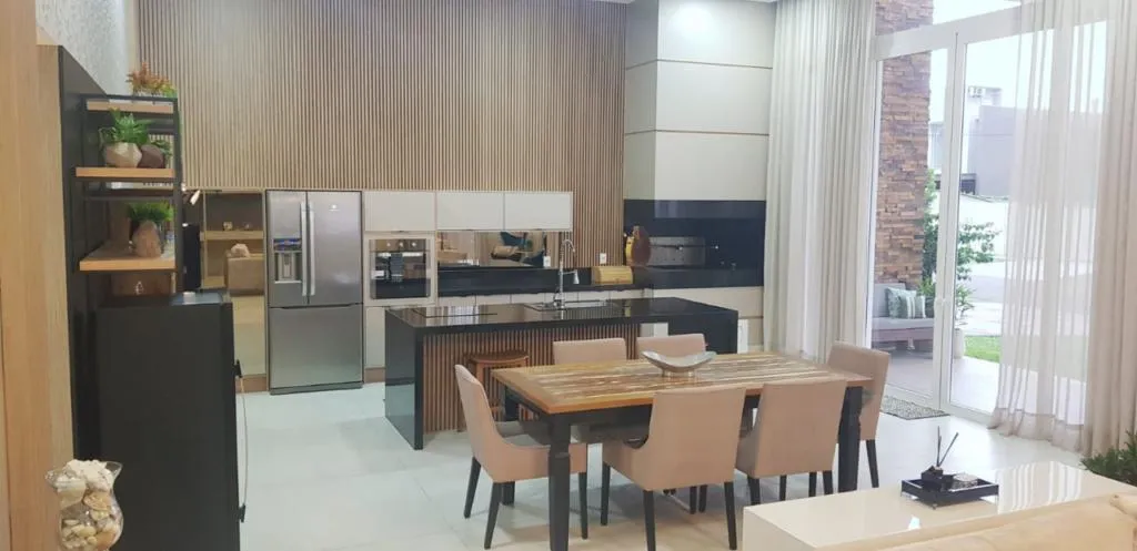 Imagem Casa em Condominio 4 Dormitórios - Bairro Atlantida