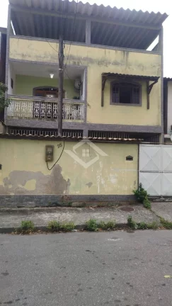 Imagem Casa Triplex para Venda em Campo Grande com 3 Suítes