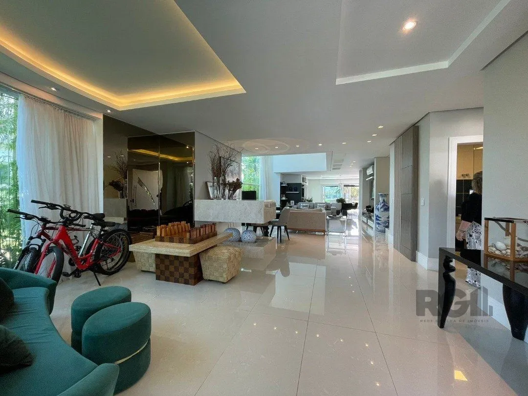 Imagem Casa de Condomínio em Atlântida Sul