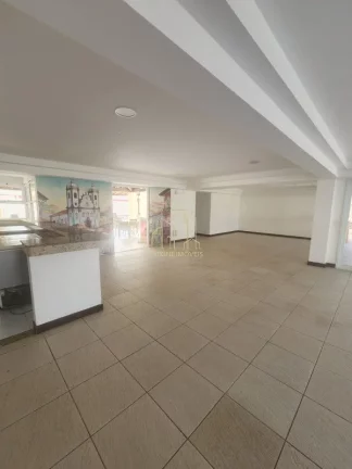 Imagem Excelente casa em condomínio fechado reformada com três suítes gabinete a venda em Stella Maris Salvador