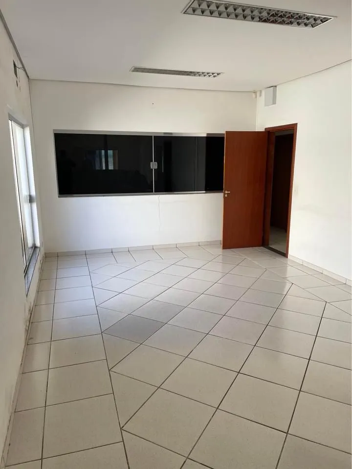 Imagem Salão Comercial 490m Umuarama-PR 105