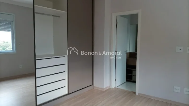 Imagem Linda casa com elevador Atlas Schindler para 6 pessoas. Living para três ambientes e integração c...
