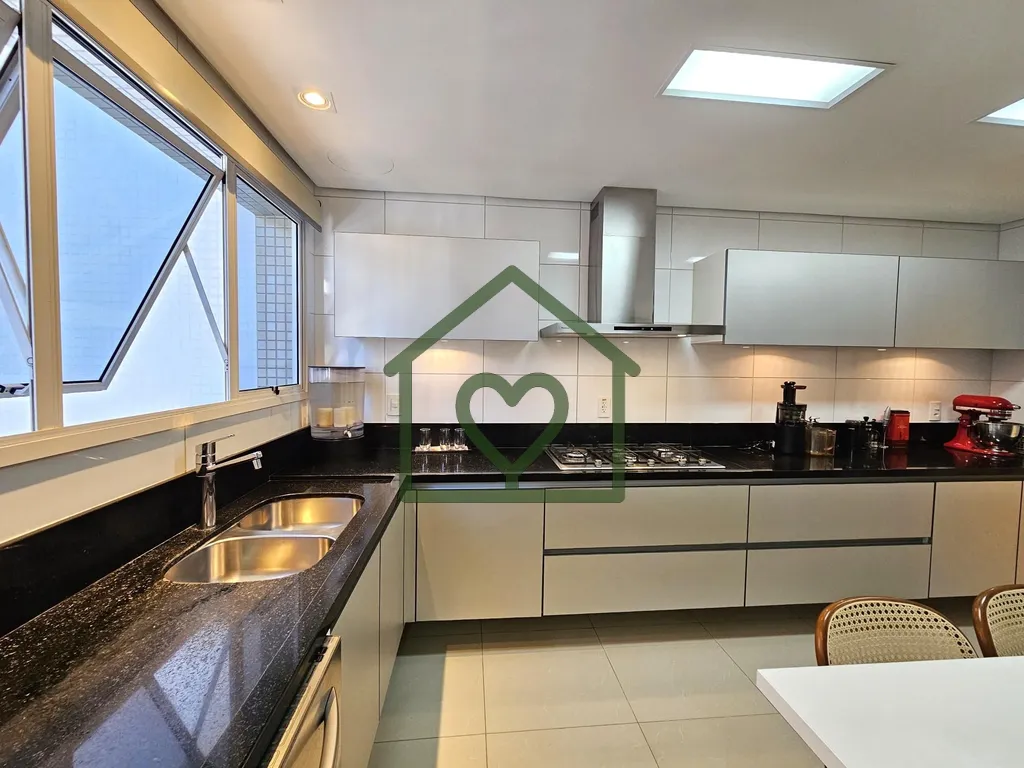 Imagem ALTO PADRÃO BELA VISTA 3 SUÍTES + 4 VAGAS MOBILIADO

Super exclusividade com preço abaixo de merc...