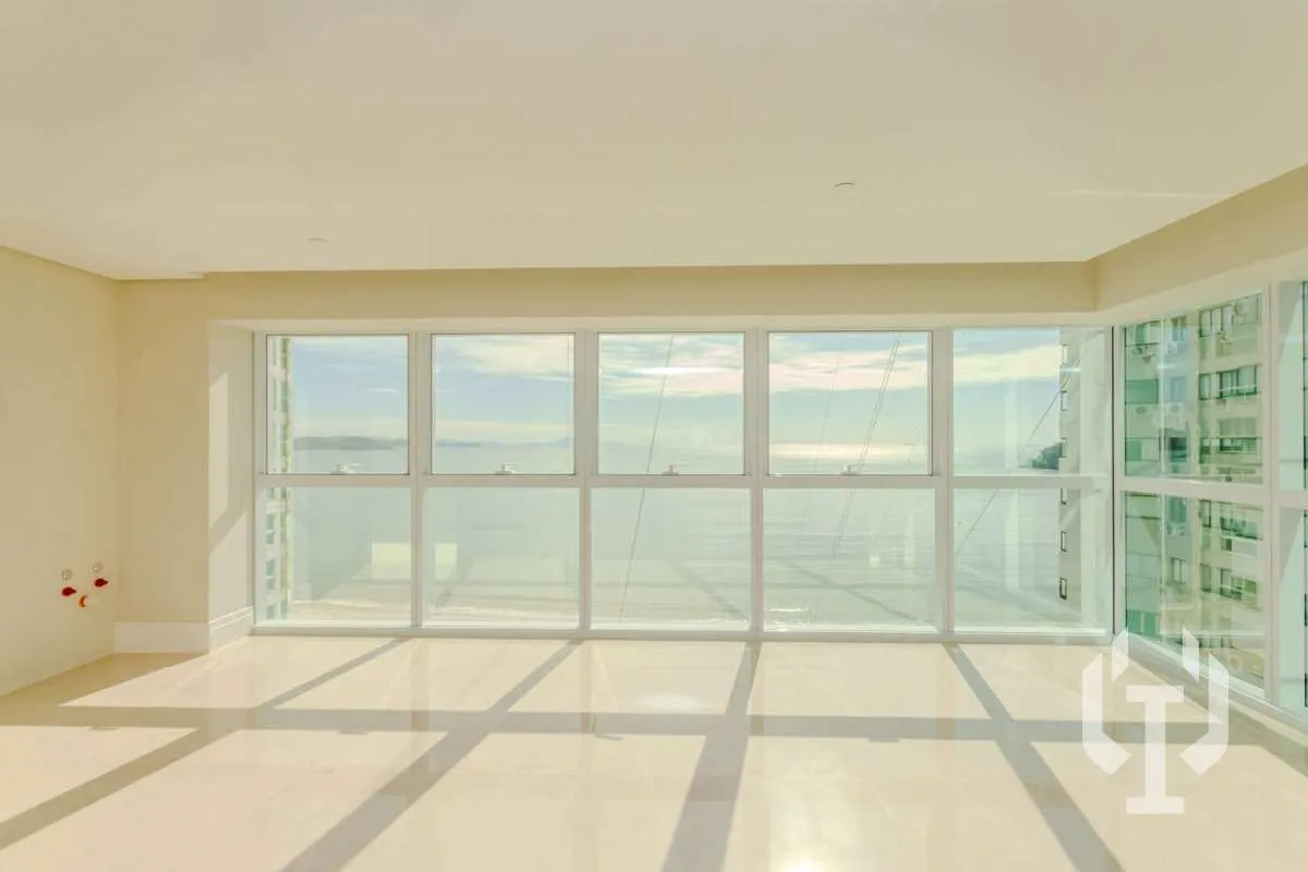 Imagem Apartamento à venda, no ONE TOWER em Balneário Camboriú, Barra Sul, com 4 quartos, 194,24m2