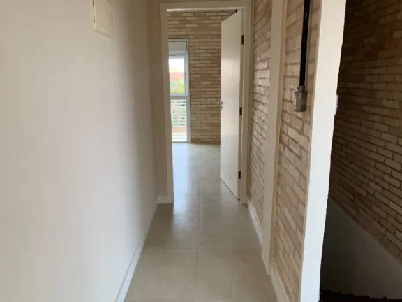 Imagem EXCELENTE CASA NO FLÓRIDA COM 4 DORMITÓRIOS COM 3 SUÍTES!!!