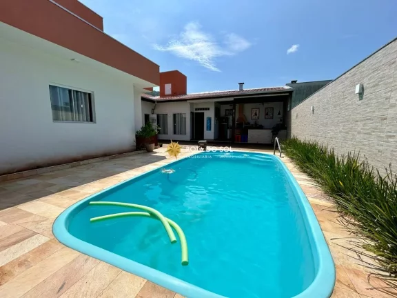 Imagem Acqua di Zimbros Casa 2 suítes à venda com piscina Bombinhas SC