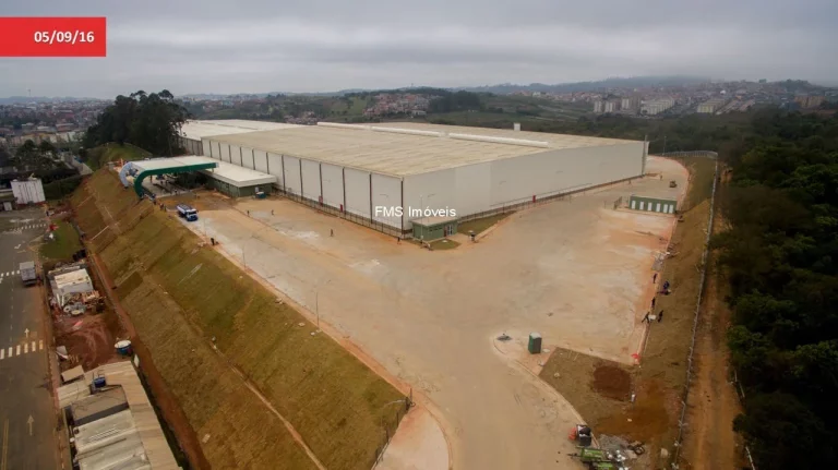 Imagem Galpão com 16.398 m2 em Mauá.
