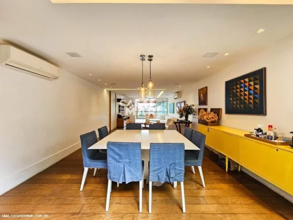 Imagem Casa de luxo à venda no Jardim Botânico, Rio de Janeiro - 5 quartos, 5 suítes, 8 banheiros, 2 vagas de garagem, 300,00 m².