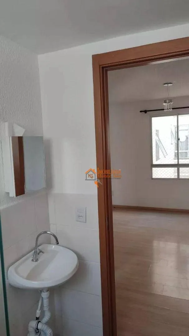 Imagem Apartamento com 2 dormitórios à venda, 42 m² por R$ 225.000,00 - Água Chata - Guarulhos/SP
