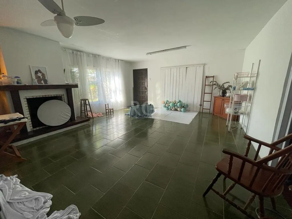 Imagem Casa para Venda - 400m², 5 dormitórios, sendo 3 suites, 4 vagas - Ipanema PORTO ALEGRE /RS