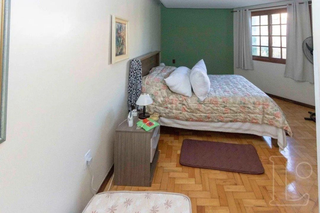 Imagem Casa para Venda - 349m², 4 dormitórios, sendo 1 suites, 3 vagas - Tristeza