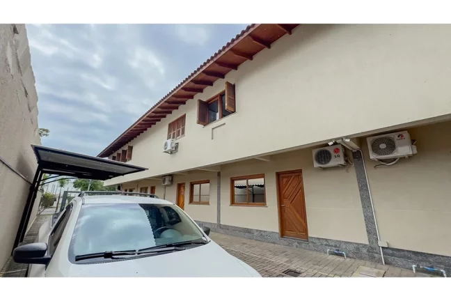 Imagem Casa em Condomínio para venda no bairro Partenon em Porto Alegre
