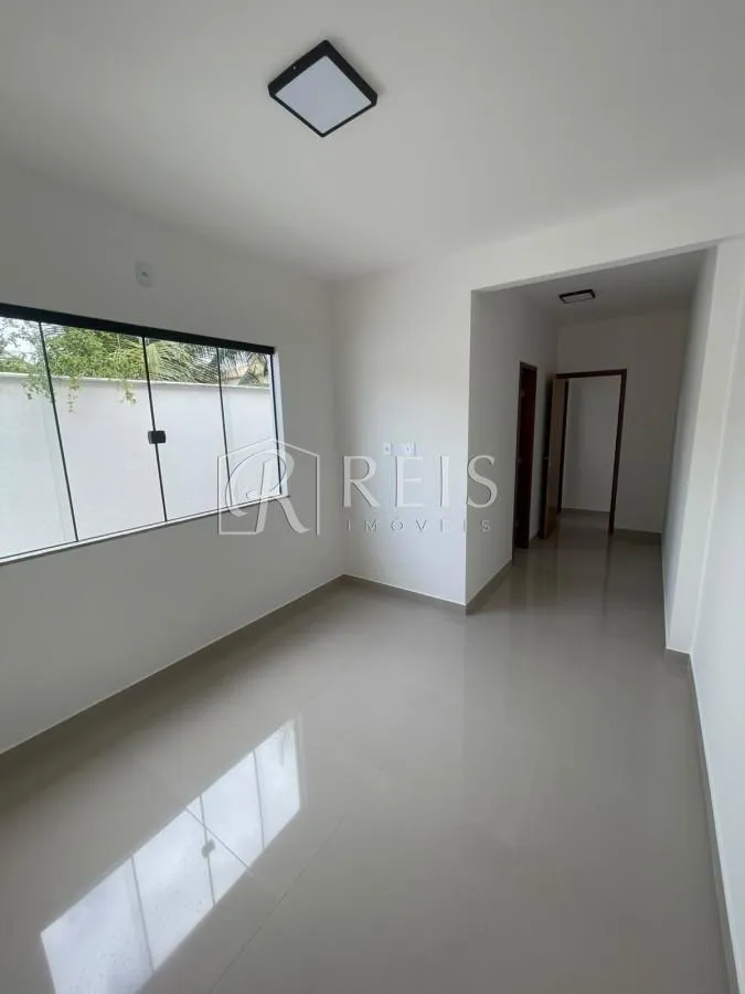 Imagem Casa para Venda em Rio das Ostras, Atlântica, 3 dormitórios, 1 suíte, 2 banheiros, 1 vaga