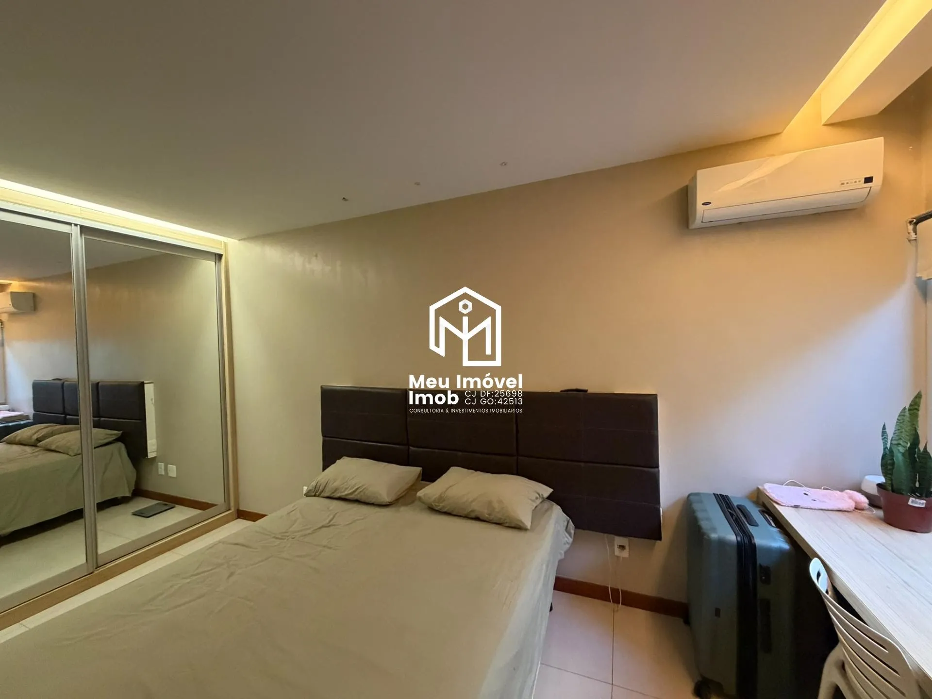 Imagem Casa 4 Qts 4 Suítes 2 Vagas 350m² Cond Jardim Botânico VI