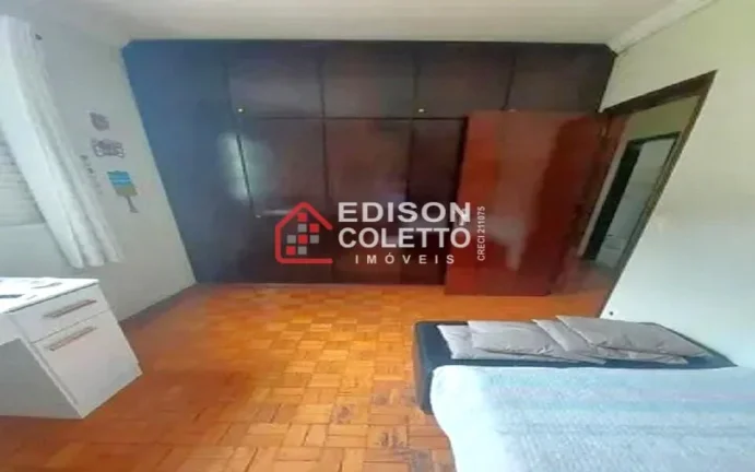 Imagem Excelente casa à venda no Jardim Elite oferece um estilo de vida charmoso e prático"