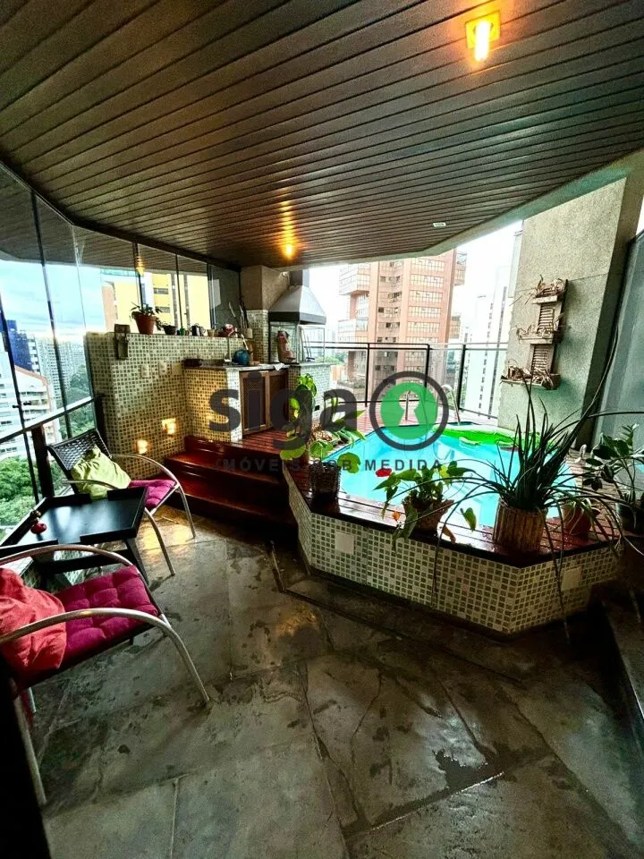 Foto do imóvel APARTAMENTO Á VENDA COM PISCINA NA VARANDA, 1 SUÍTE E 2 VAGAS!