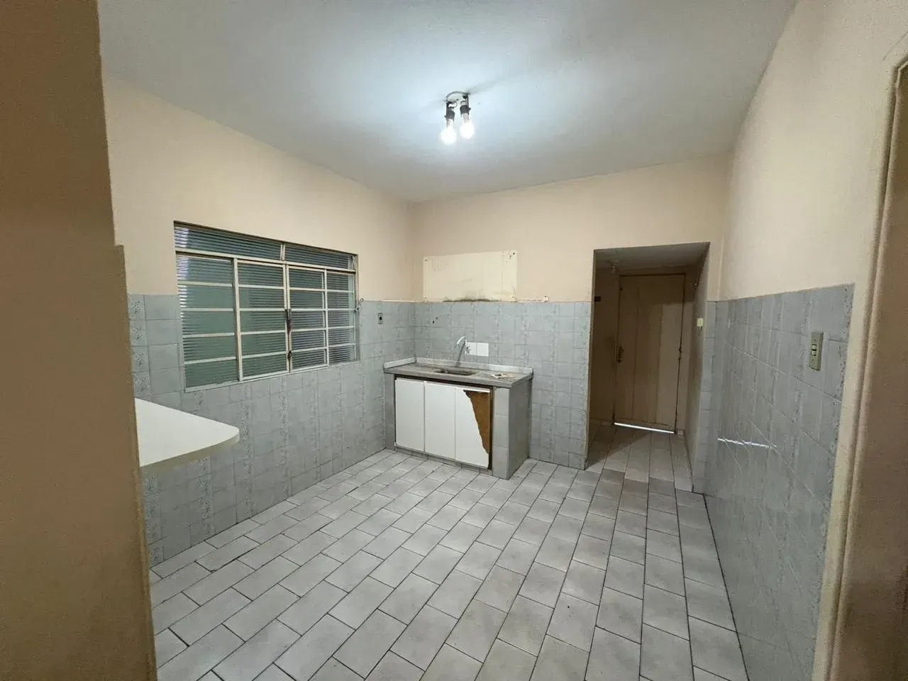 Foto do imóvel: Casa com 2 Quartos à Venda, 187 m² em Centro