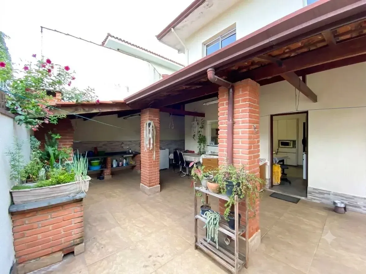 Imagem Casa de Vila com 4 Quartos à Venda, 220 metros em Vila Yara - Osasco