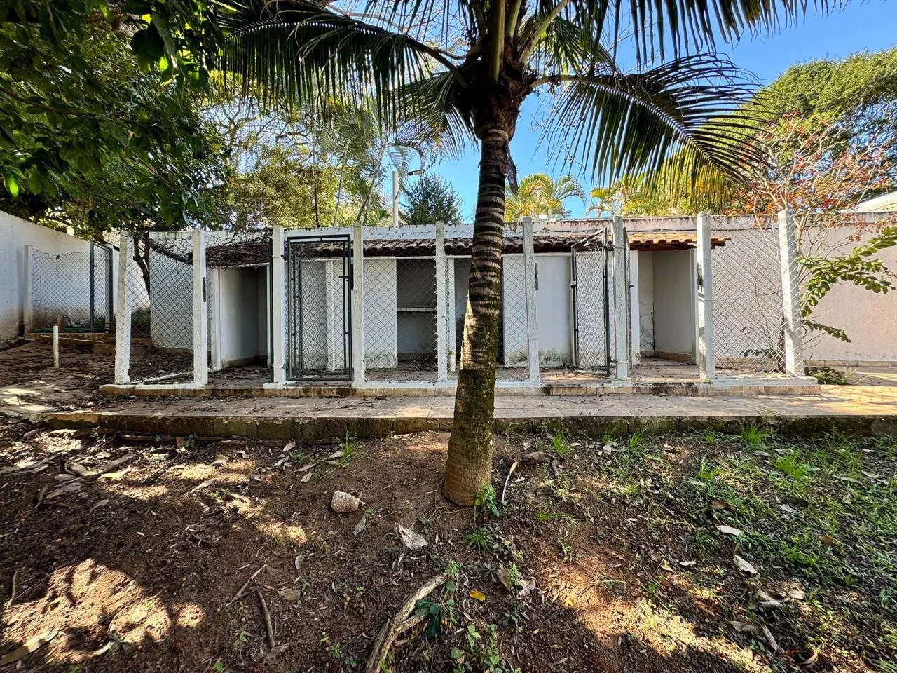 Imagem Encantadora Chácara Mobiliada para Locação no Condomínio City Castelo - Completa e Pronta para Morar