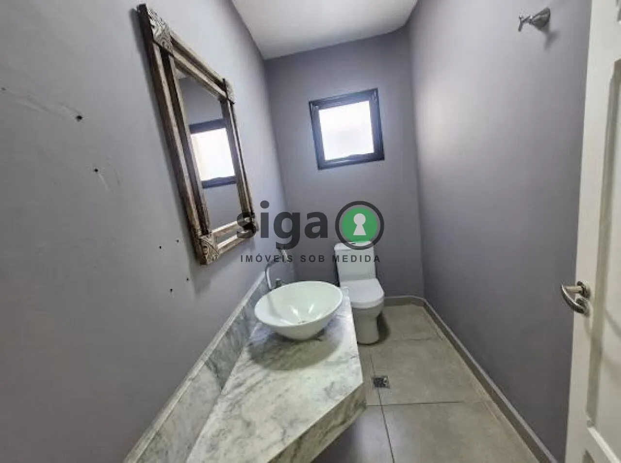 Imagem Casa Assobradada no Pacaembu, para locação Comercial ou venda com 10 salas, 11 vagas, reformada.
