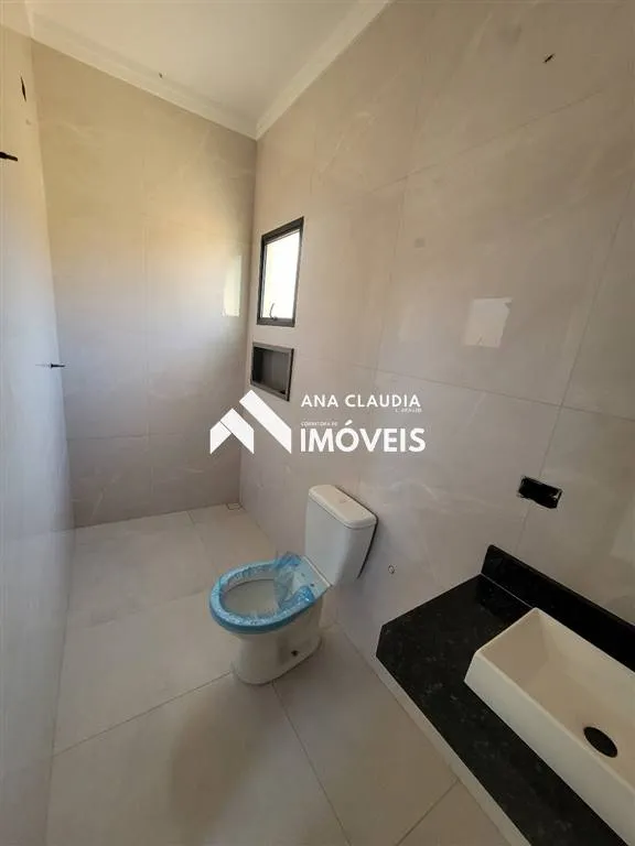 Imagem Vende-se casa lado praia na cidade de itanhaem