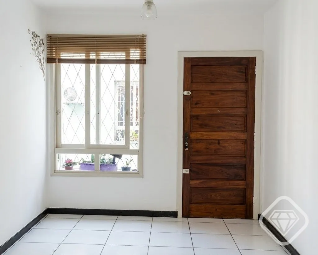 Foto do imóvel Apartamento reformado com vaga escriturada e excelente localização Apartamento de 2 dormitórios,... em Padre João Batista Reus