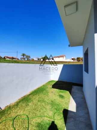 Imagem Casa Mobiliada com 3 suítes e Piscina Aquecida - Ninho Verde I