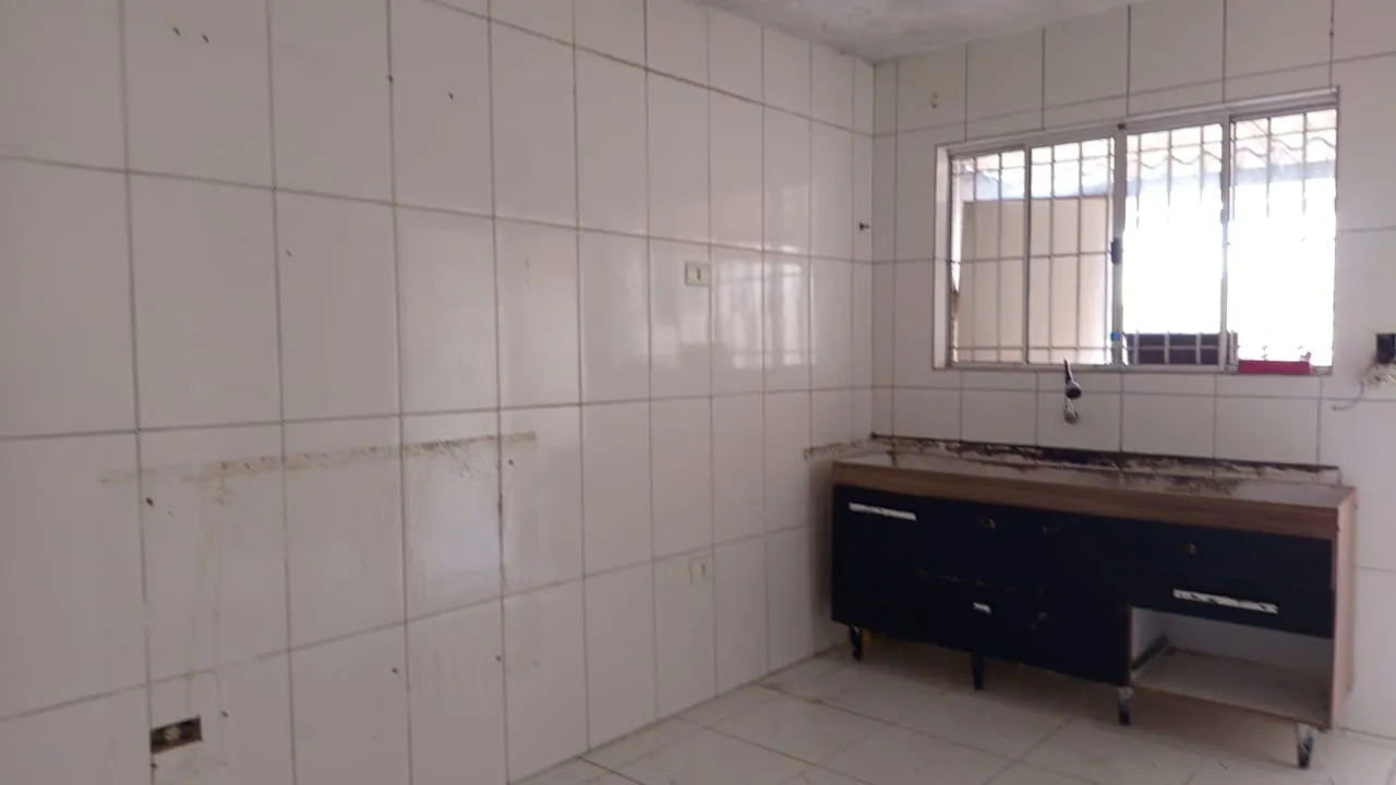 Imagem VENDO CASA COM QUINTAL NO BAIRRO CAMPO GRANDE!