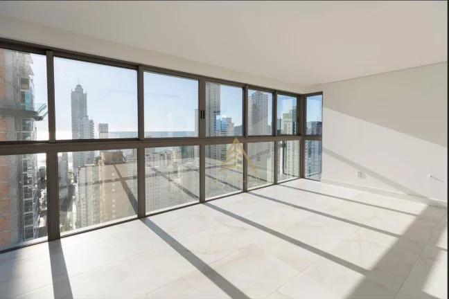 Imagem Apartamento com 4 dormitórios à venda, 167 m² por R$ 3.965.500,00 - Centro - Balneário Camboriú/SC