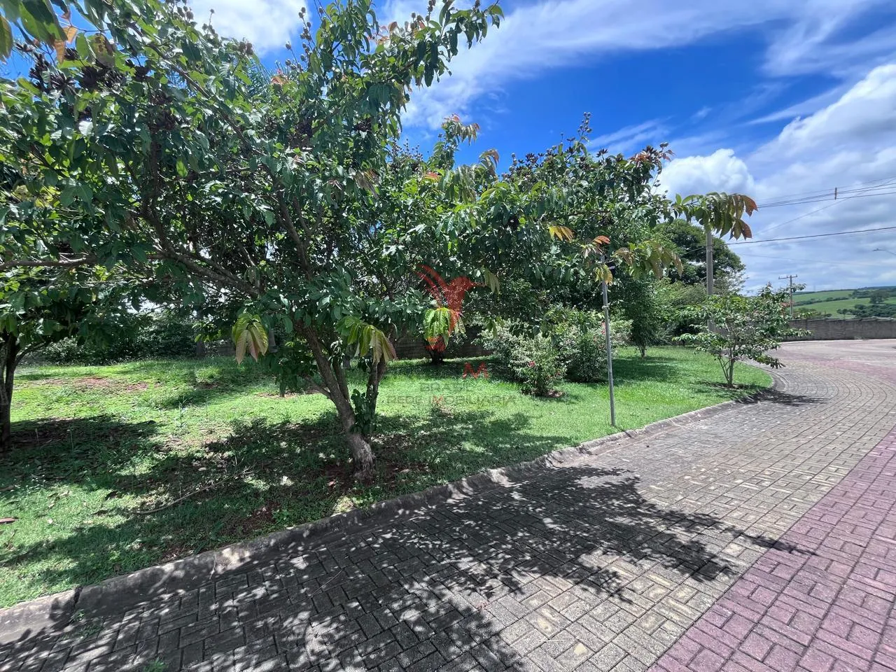 Imagem Terreno a venda em Itu/SP com 1.000 metros, dentro de condominio