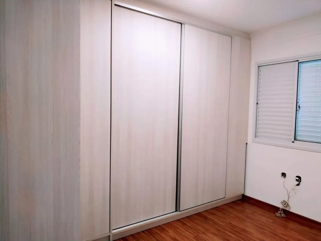 Imagem Excelente Apartamento no Residencial Mont Royal.