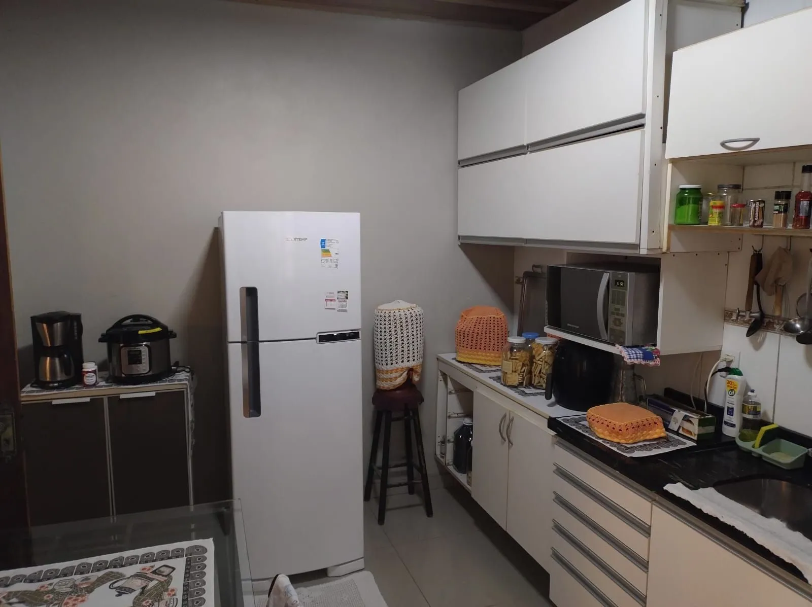 Imagem Casa para Venda - 182m², 2 dormitórios, sendo 1 suites, 3 vagas - Lami