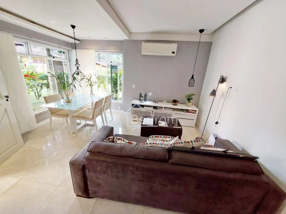 Seu Novo Lar: Apartamento Simplex Térreo de Esquina com 63m²
