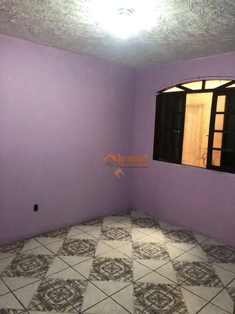 Imagem Casa com 3 dormitórios à venda, 377 m² por R$ 693.000,00 - Taboão - Guarulhos/SP