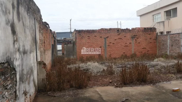 Imagem Terreno à venda no Parque das Américas, Uberaba: investimento garantido!